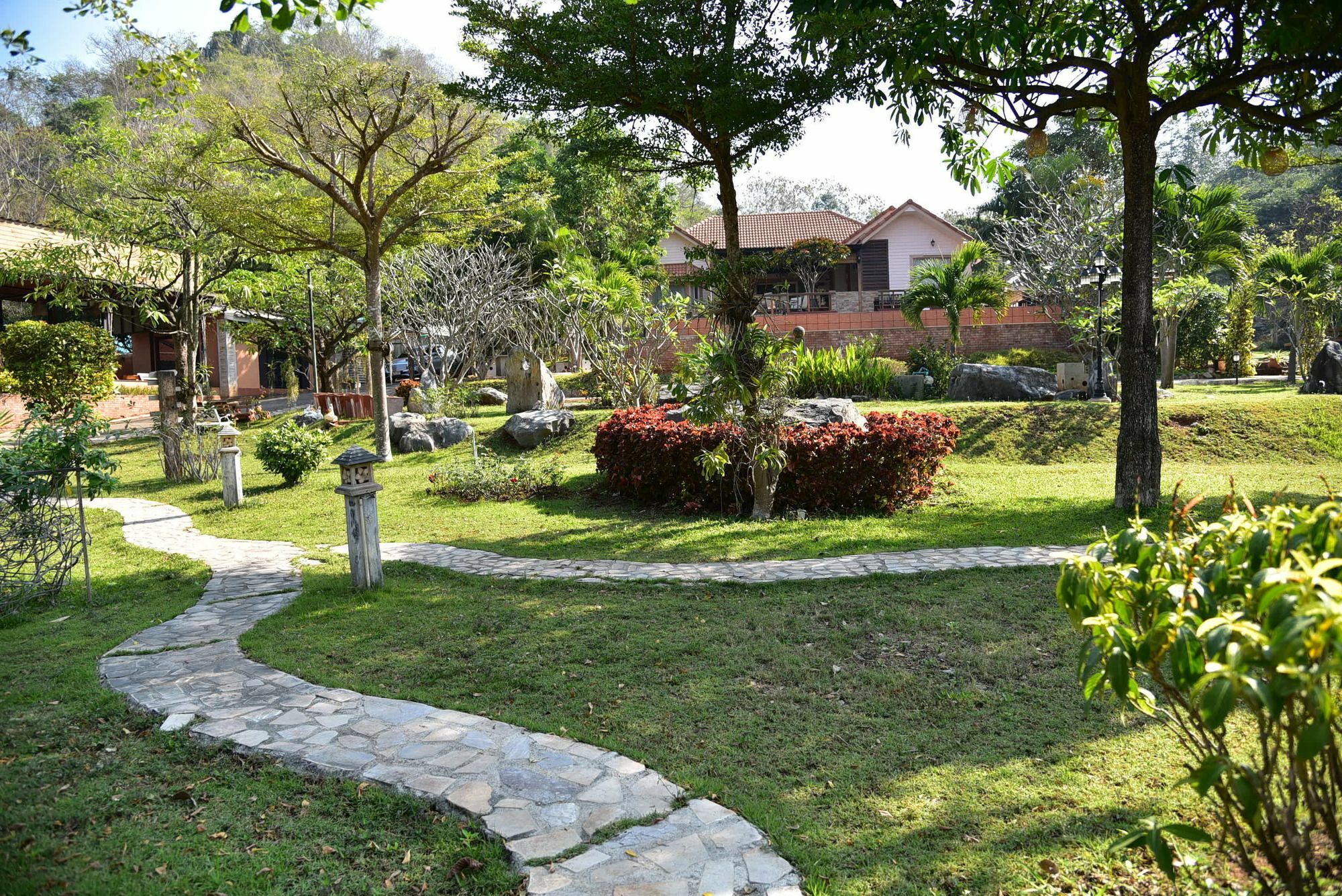 Dusit Talai Resort Nong Nam Daeng Zewnętrze zdjęcie